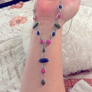 Color pop yet very Elegant. Pretty Enamel Y Necklace with matching earrings set.